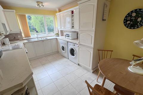 2 bedroom flat for sale, Glenmoor Road, West Parley, Ferndown, BH22