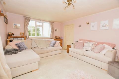 4 bedroom end of terrace house for sale, Spa Hill, Kirton In Lindsey