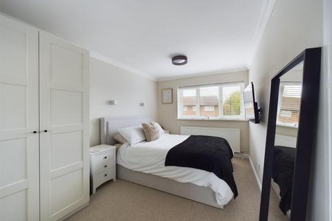2 bedroom terraced house for sale, The Birches, Crawley
