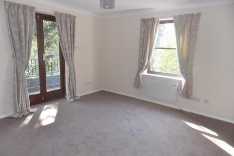 1 bedroom flat to rent, - High Road, Buckhurst Hill IG9
