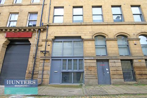 2 bedroom apartment for sale, Cater Street Little Germany, Bradford, West Yorkshire, BD1 5AS