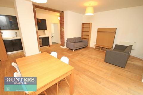 2 bedroom apartment for sale, Cater Street, Little Germany, Bradford, West Yorkshire, BD1 5AS