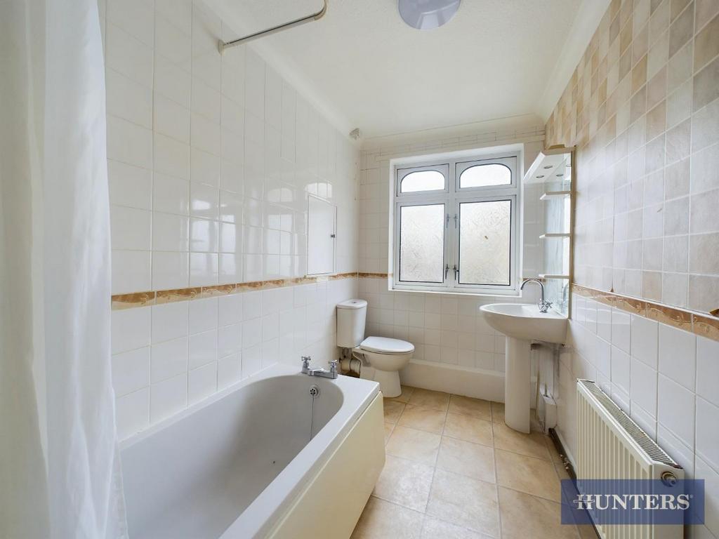 Flat Bathroom