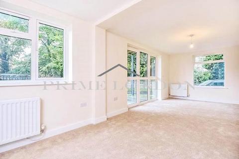 3 bedroom apartment to rent, Burbridge House, Limerick Close, Balham