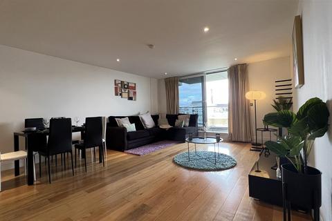 3 bedroom apartment to rent, The Boulevard, Imperial Wharf, London