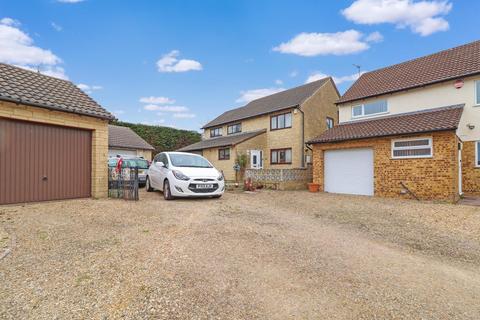 4 bedroom detached house for sale, Meadow Close, Cheltenham