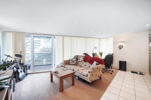 1 bedroom apartment for sale, Alaska Apartments, 22 Western Gateway, London E16