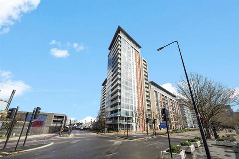 1 bedroom apartment for sale, Alaska Apartments, 22 Western Gateway, London E16