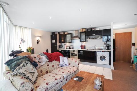 1 bedroom apartment for sale, Alaska Apartments, 22 Western Gateway, London E16