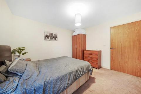 1 bedroom apartment for sale, Adriatic Apartments, 20 Western Gateway, London E16