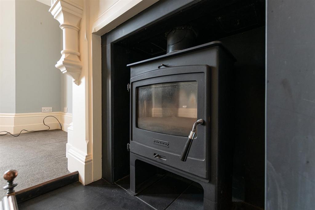 Log burner