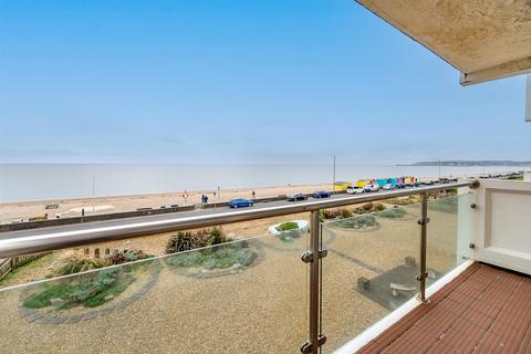 2 bedroom flat for sale, Esplanade, Seaford