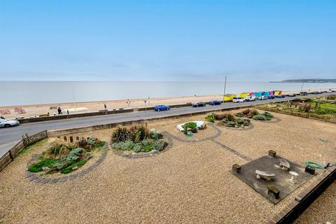 2 bedroom flat for sale, Esplanade, Seaford