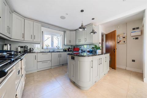 5 bedroom detached house for sale, Worcester Road, Chipping Norton