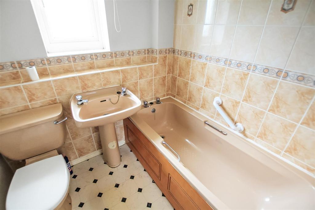 Bathroom.jpg