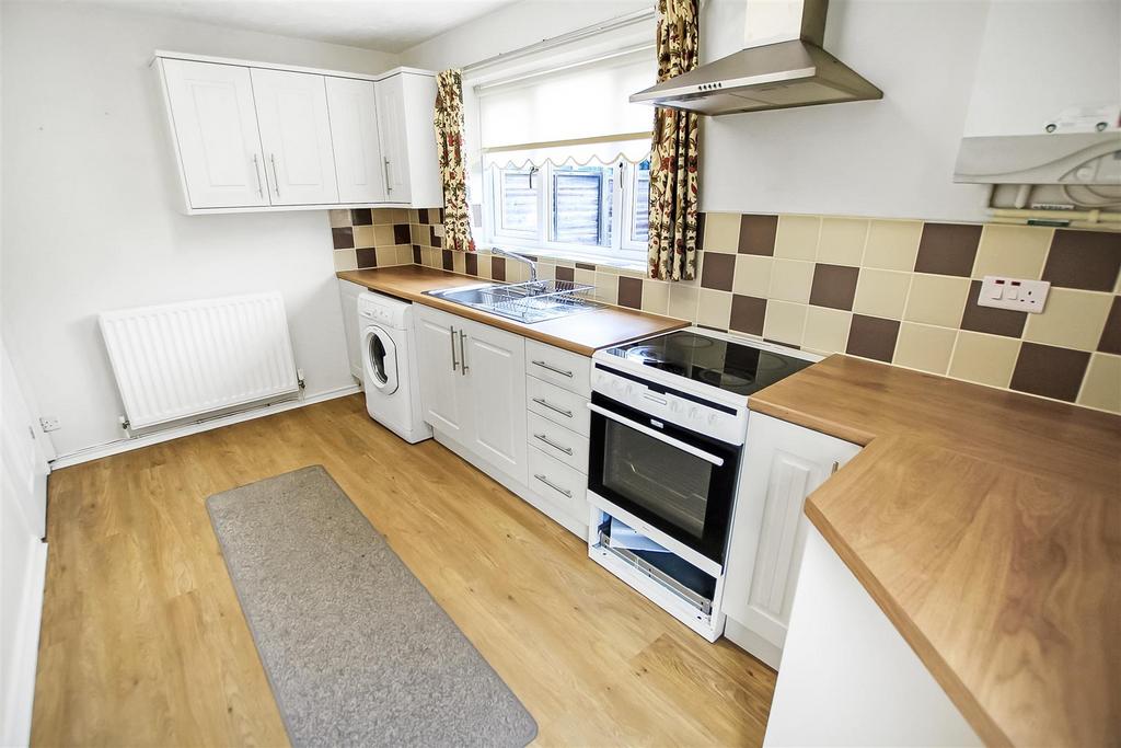 Kitchen (2).jpg