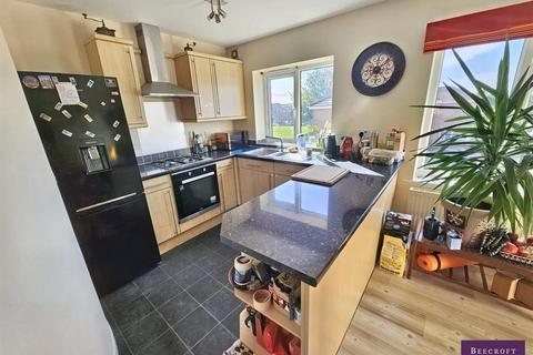 2 bedroom townhouse for sale, Beechlea, Thurnscoe, Rotherham