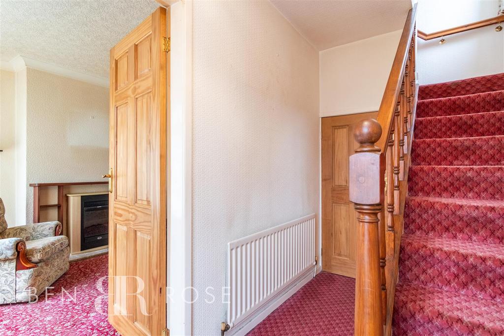 Entrance Hall/Lounge