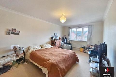 2 bedroom flat for sale, Waterside, Sale