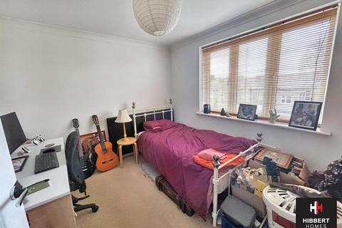 2 bedroom flat for sale, Waterside, Sale