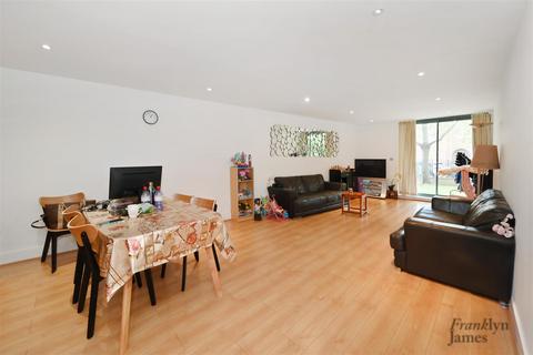 2 bedroom apartment for sale, Galaxy Building, 5 Crews Street, E14