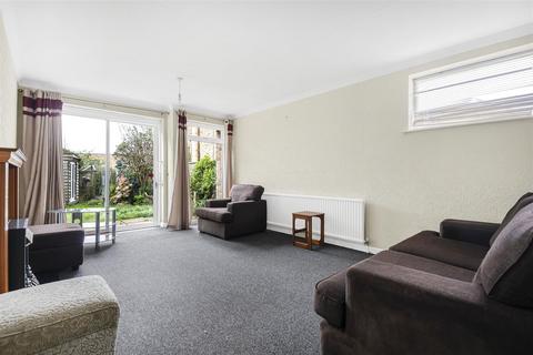 5 Hewett Close, Caversham, Reading, RG4 7ER