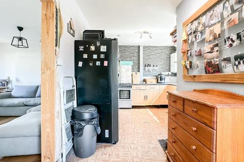 65 Marksbury Road, Bristol, BS3 5JY