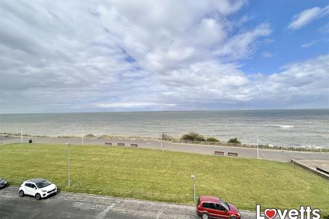 2 bedroom apartment for sale, Lewis Crescent, Cliftonville, Margate, CT9