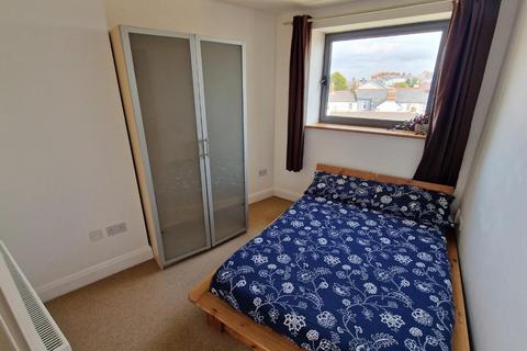 1 bedroom apartment to rent, Queens Road, Penarth