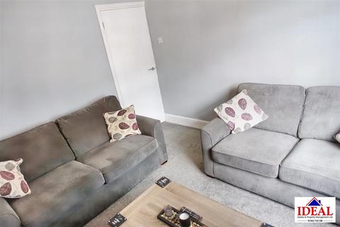 6 Ansdell Road, Bentley, Doncaster, DN5 0ET