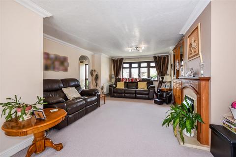 4 bedroom semi-detached house for sale, Fairways, Weyhill, Andover