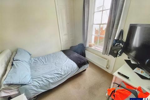 1 bedroom flat for sale, Park Street, Towcester