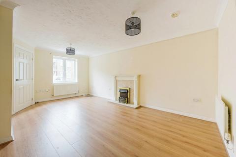 25 Williams Avenue, Fradley, Lichfield, WS13 8TE