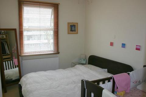 3 bedroom maisonette to rent, Mansfield Road, London