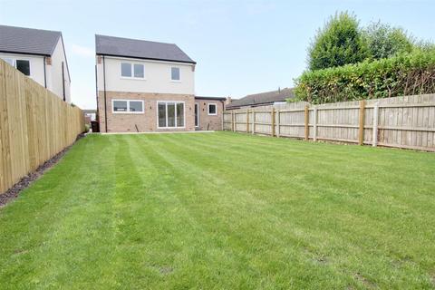 4 bedroom detached house for sale, Newtondale, Old Road, Leconfield