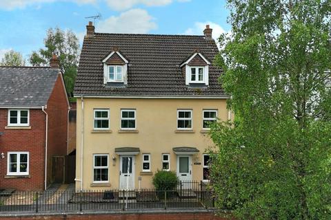 3 bedroom semi-detached house for sale, Oakfields, Tiverton EX16