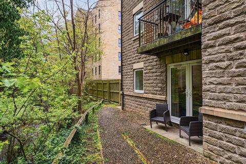 2 bedroom flat for sale, Thwaite Court, Cornmill View, LS18