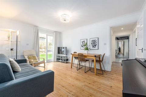 2 bedroom apartment for sale, Albion Road, London, N16