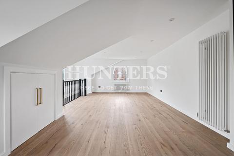 3 bedroom apartment for sale, Priory Terrace, London