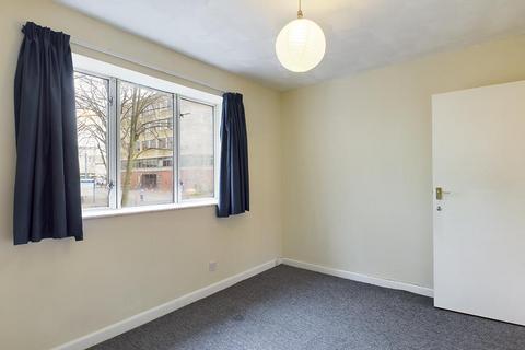 2 bedroom flat to rent, Lyon Street, Southampton