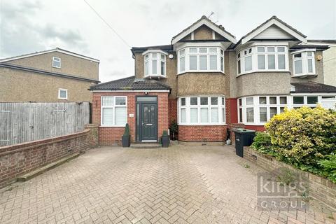 4 bedroom semi-detached house for sale, Tenniswood Road, Enfield