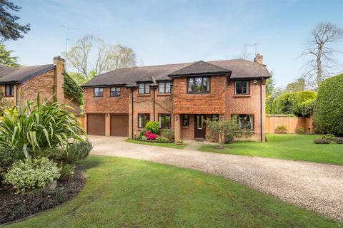5 bedroom detached house for sale, Holmes Close, Sunninghill