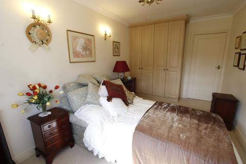 2 bedroom apartment for sale, Dinglewood, 12 Ladybrook Road, Bramhall, Stockport, SK7
