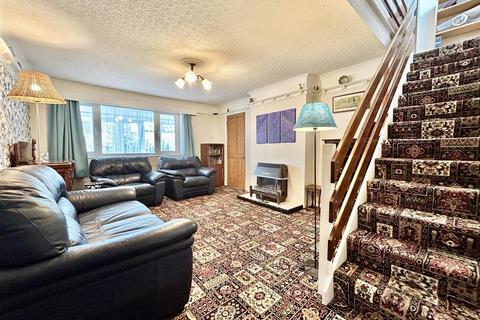 8 Sandgate Rise, Kippax, Leeds, LS25 7PZ
