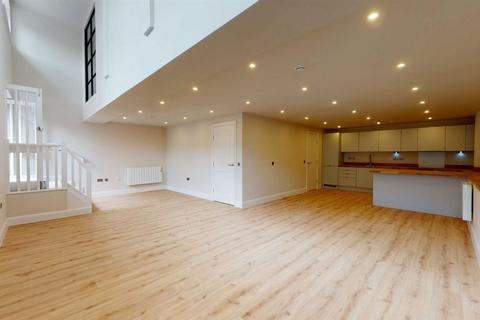 3 bedroom apartment to rent, Lancasterian Court, Beacalls Lane Castlefields, Shrewsbury