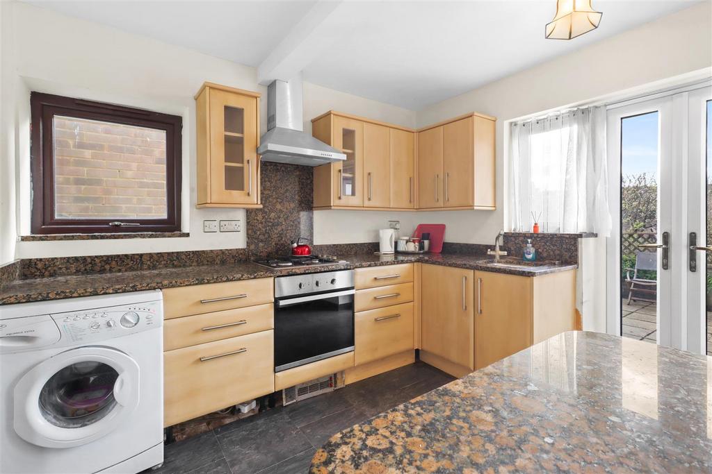 Chichester Road, Seaford 3 bed semidetached house for sale £375,000