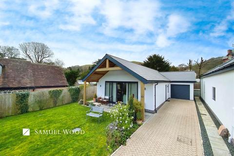 2 bedroom detached bungalow for sale, Yew Tree Gardens, All Stretton, Church Stretton