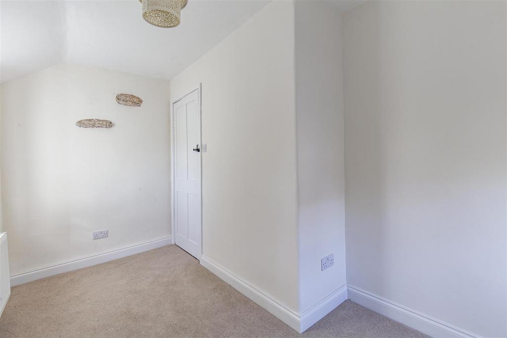 Bedroom 2-3.jpg
