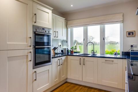 5 Boundary Close, Salisbury, SP2 9FZ