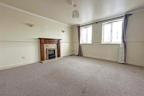 2 bedroom flat to rent, Chesterfield Street, Nottingham NG4